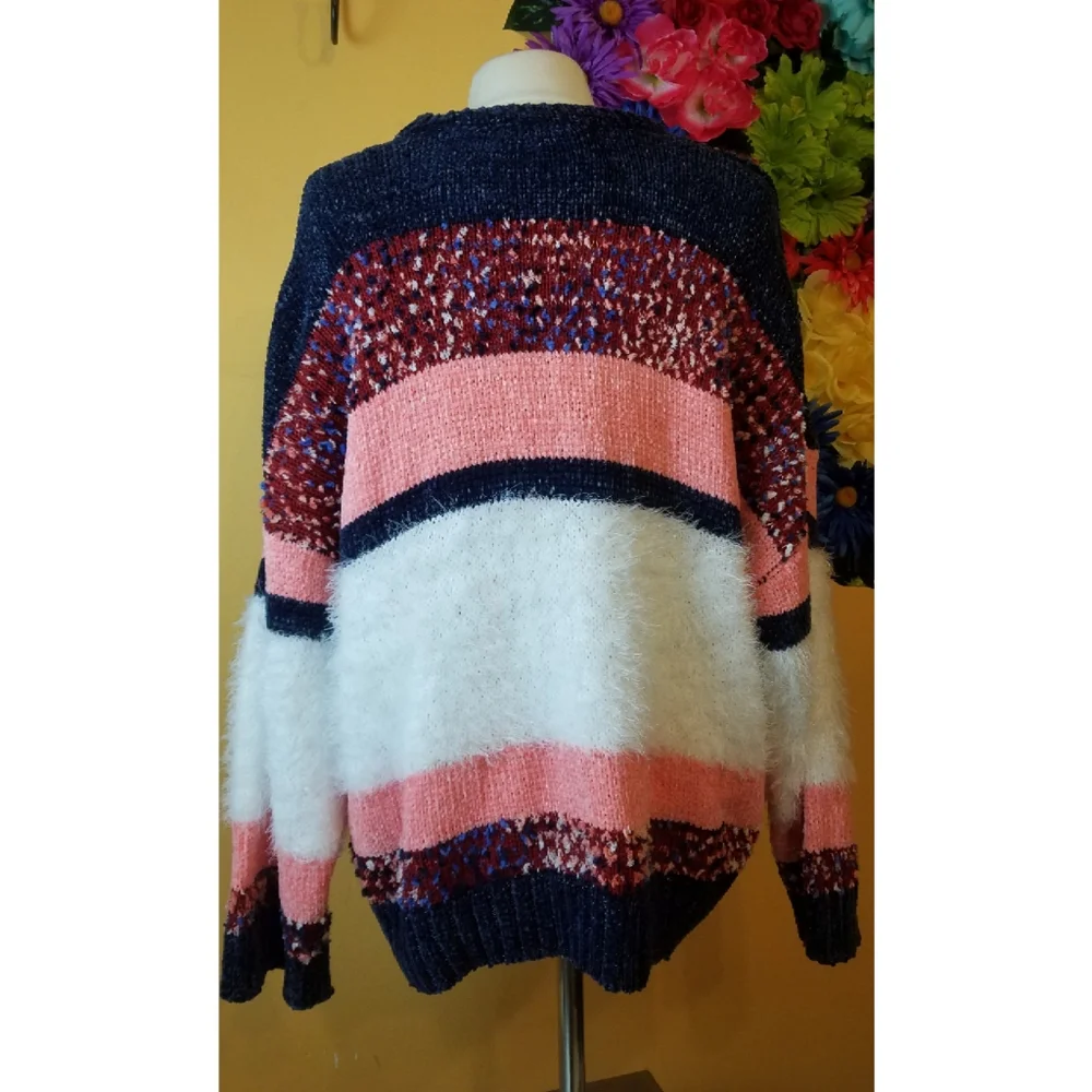 NWT Marc NY- coral, white and navy striped comfy fuzzy sweater- large WN - Picture 4 of 8